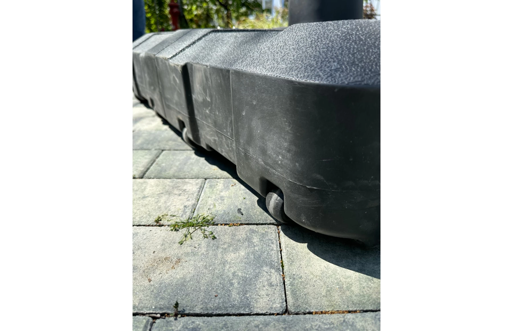 Umbrela de soare 3x3m pentru terasa si gradina, aluminiu, pliabila,cu iluminare LED, culoare gri antracit, include suport de plastic